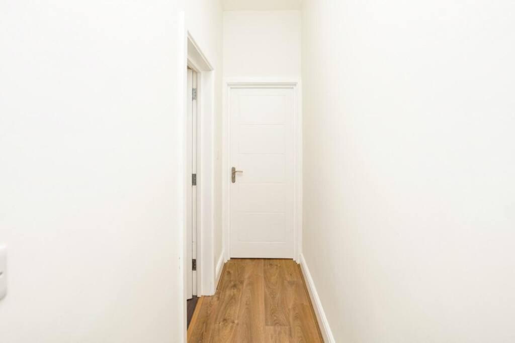 Newly Renovated Modern 4 Bed 3 Bath Apartment London Exterior photo