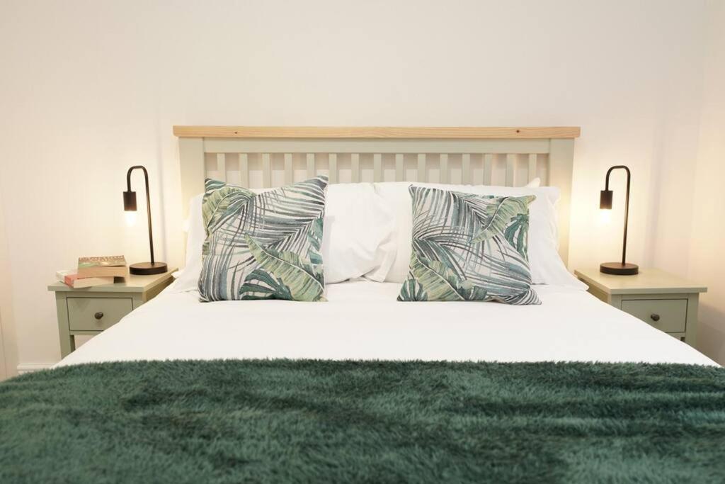Newly Renovated Modern 4 Bed 3 Bath Apartment London Exterior photo