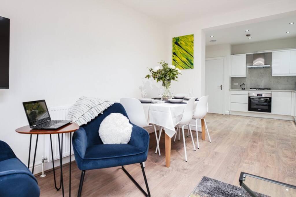 Newly Renovated Modern 4 Bed 3 Bath Apartment London Exterior photo
